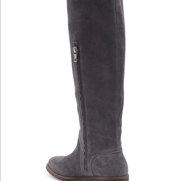 UGG BOOTS - Picture 3 of 7